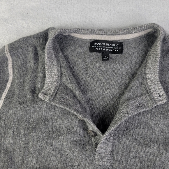 Banana Republic Mens Todd & Duncan 100% Scottish Cashmere Gray Sweater Sz Small - Picture 2 of 13